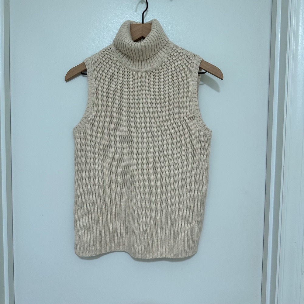 Eight Eight Eight‎ | Women's Cream Ribbed Knit Sleeveless Turtleneck Sweater, M